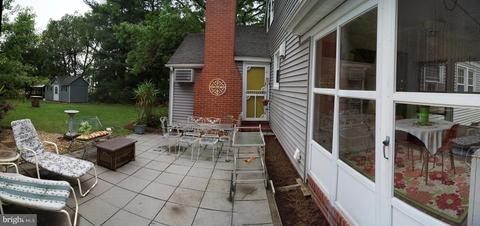 201 E 1st St, Ridgely, MD 21660 photo 5