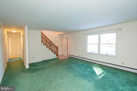 8202 Circle Ct, Denton, MD 21629 photo 3