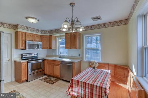 504 S 4th St, Denton, MD 21629 photo 12