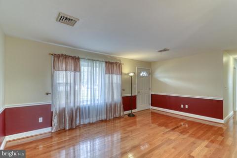 504 S 4th St, Denton, MD 21629 photo 17
