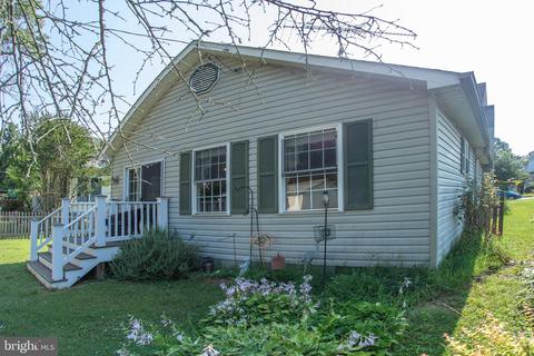220 S 3rd St, Denton, MD 21629 photo 8
