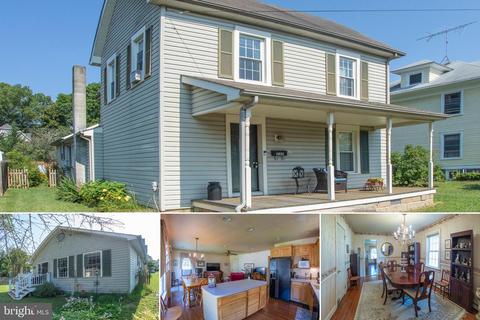 220 S 3rd St, Denton, MD 21629 photo 1