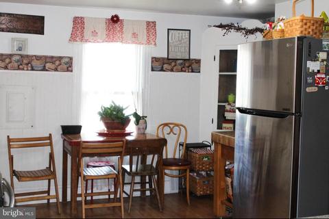 14 N 4th St, Denton, MD 21629 photo 12