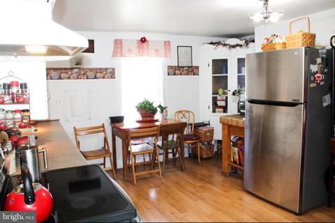14 N 4th St, Denton, MD 21629 photo 10
