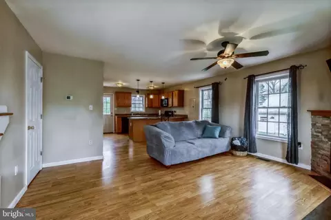 207 Bee Tree Rd, Henderson, MD 21640 photo 3