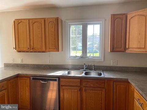 405 Maple Ave, Ridgely, MD 21660 photo 3