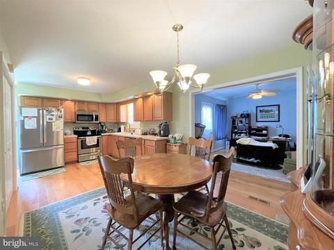 16 N Central Ave, Ridgely, MD 21660 photo 5