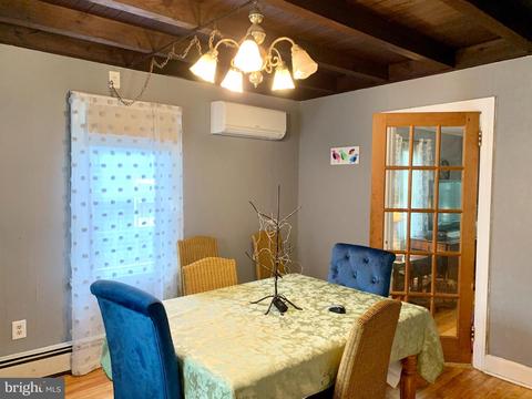 205 S 1st St, Denton, MD 21629 photo 9