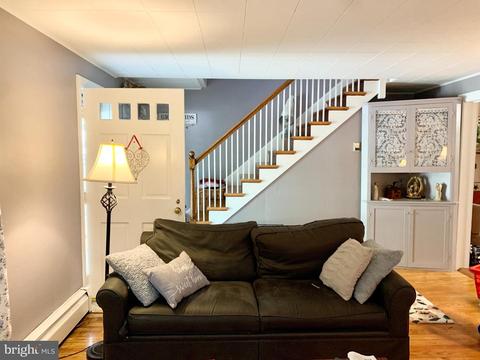 205 S 1st St, Denton, MD 21629 photo 5