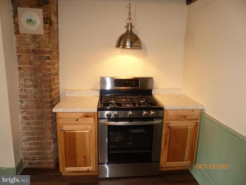 9 N 5th St, Denton, MD 21629 photo 5