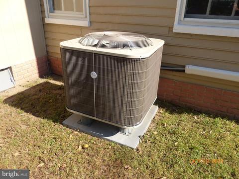 9 N 5th St, Denton, MD 21629 photo 25