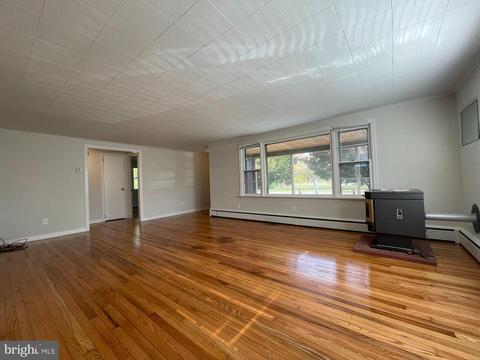124 Henderson Rd, Henderson, MD 21640 photo 4