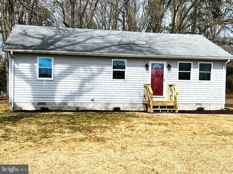413 Caroline St, Denton, MD 21629 photo 2