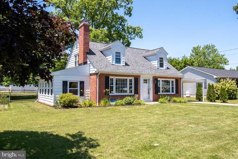 322 S 3rd St, Denton, MD 21629 photo 4