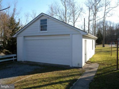 709 Randolph St, Denton, MD 21629 photo 4