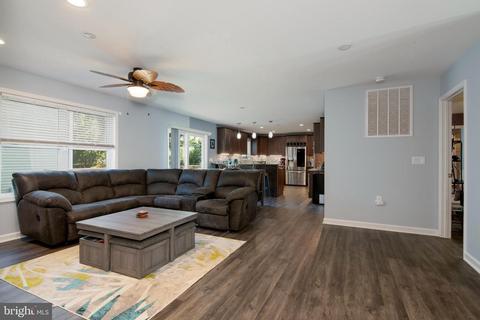 202 E 3rd St, Ridgely, MD 21660 photo 6