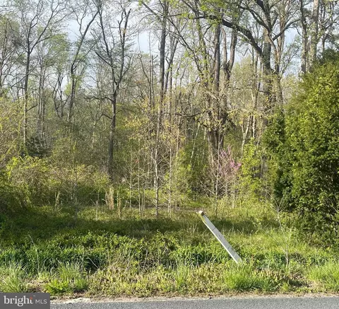 26302 Sennett Rd, Denton, MD 21629