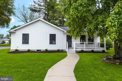 404 Maple Ave, Ridgely, MD 21660