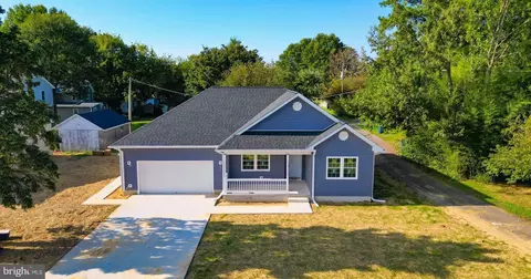 205 W Fourth St, Ridgely, MD 21660 photo 2