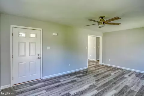 318 S 4th St, Denton, MD 21629 photo 7
