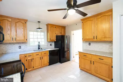 202 Sunset Dr, Denton, MD 21629 photo 13