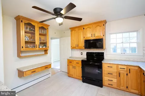 202 Sunset Dr, Denton, MD 21629 photo 11
