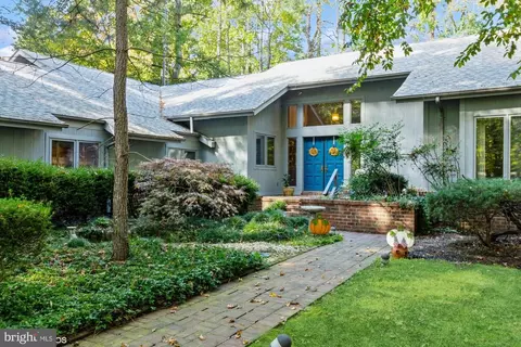 24911 Woods Dr, Denton, MD 21629