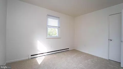 Bedroom - 4331 Poplar Neck Rd, Preston, MD 21655 photo 2 of 3