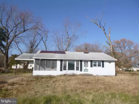 607 Academy Ave, Federalsburg, MD 21632