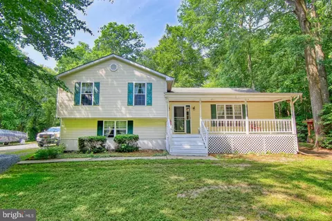 11266 Garland Rd, Denton, MD 21629