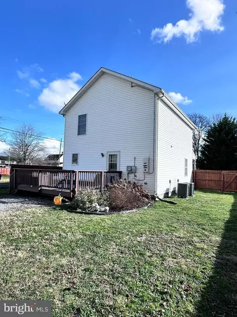 Exterior - 5 E 5th St, Ridgely, MD 21660 photo 9 of 12