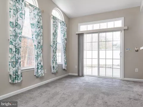 Living - 1140 Canvasback Ln, Denton, MD 21629 photo 7 of 7