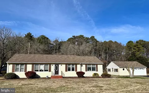 1111 Camp Rd, Denton, MD 21629