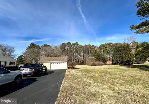 Exterior - 1111 Camp Rd, Denton, MD 21629 photo 4 of 12