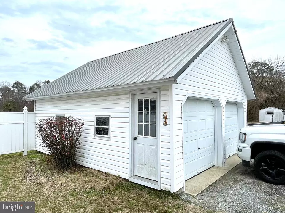 Exterior - 613 Old Denton Rd, Federalsburg, MD 21632 photo 4 of 6