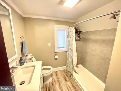 Bath - 613 Old Denton Rd, Federalsburg, MD 21632 photo 1 of 1