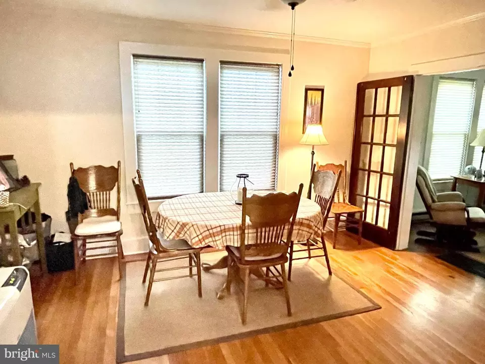 Dining - 613 Old Denton Rd, Federalsburg, MD 21632 photo 2 of 3
