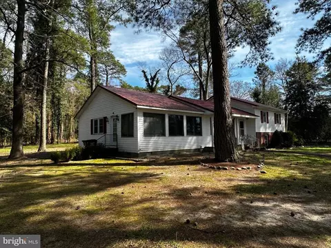 Exterior - 1007 S 2nd St, Denton, MD 21629 photo 1 of 4