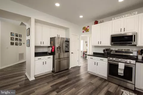 Kitchen - 1107 Canvasback Ln, Denton, MD 21629 photo 3 of 4
