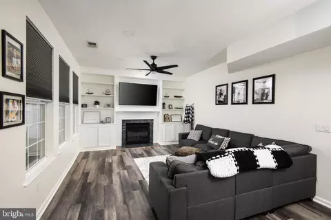 Living - 1107 Canvasback Ln, Denton, MD 21629 photo 1 of 4