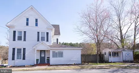 213 N Main St, Federalsburg, MD 21632