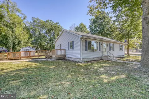 125 S 4th St, Denton, MD 21629 photo 3