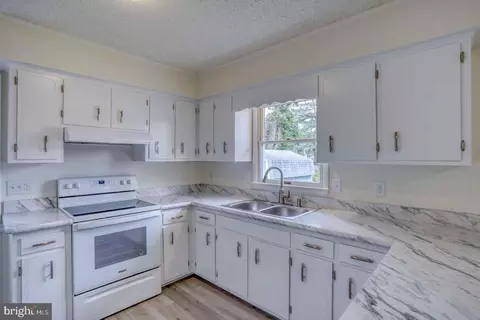 125 S 4th St, Denton, MD 21629 photo 10