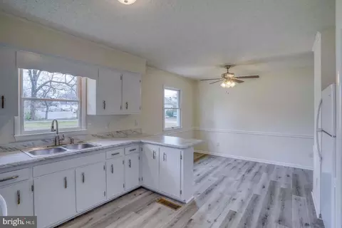 125 S 4th St, Denton, MD 21629 photo 13