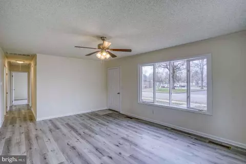 125 S 4th St, Denton, MD 21629 photo 4