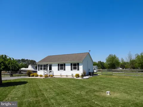 25720 Burrsville Rd, Denton, MD 21629