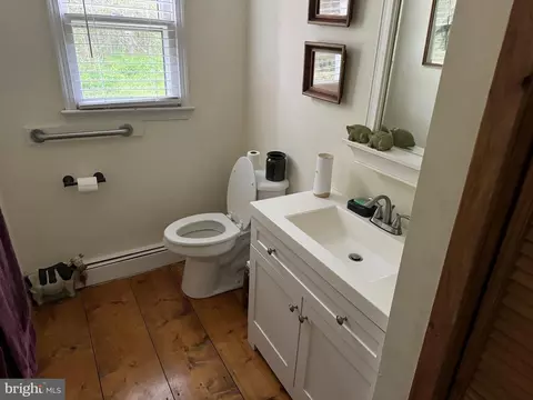 Bath - 4439 Bethlehem Rd, Preston, MD 21655 photo 2 of 6