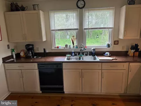 Kitchen - 4439 Bethlehem Rd, Preston, MD 21655 photo 2 of 6