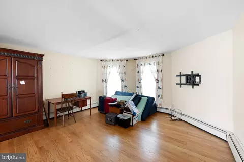 Living - 100 S 7th St, Denton, MD 21629 photo 4 of 6