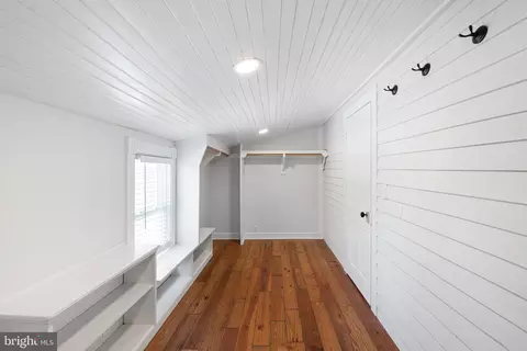 Entry Way - 100 S 7th St, Denton, MD 21629 photo 2 of 2